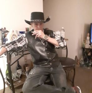 Meet your Posher, Magalis